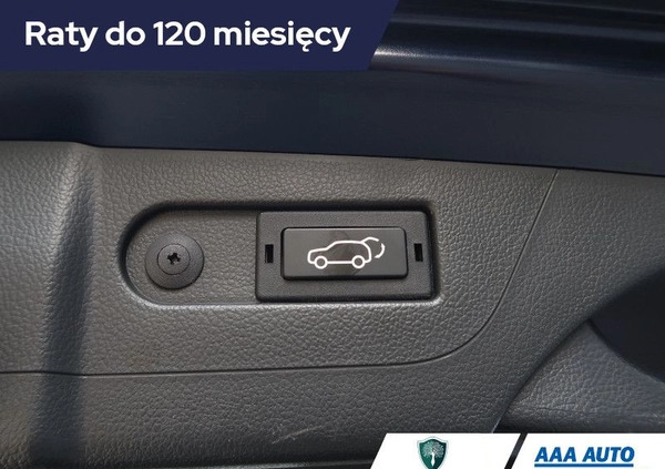 SsangYong REXTON cena 126000 przebieg: 74112, rok produkcji 2019 z Piastów małe 436